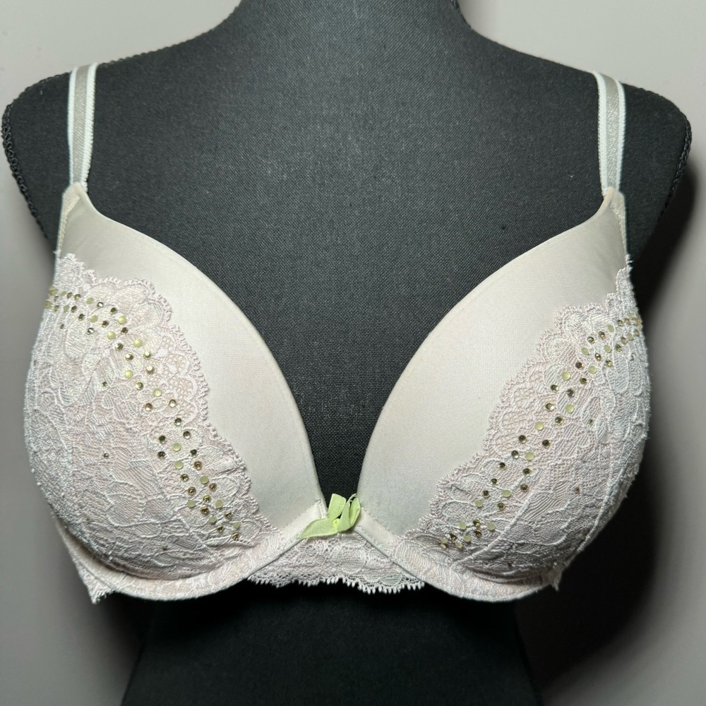 Victoria’s Secret 32DDD Dream Angels Push Up Bra